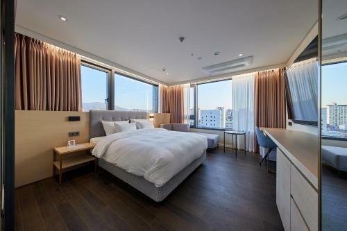 H1 Hotel