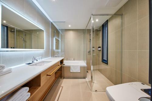 H1 Hotel