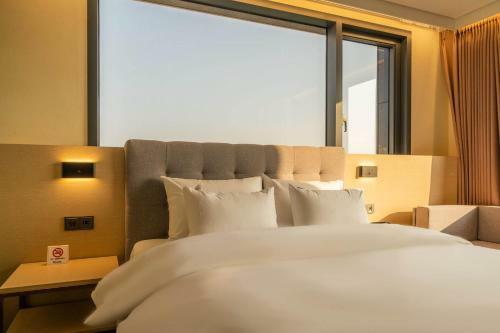 H1 Hotel
