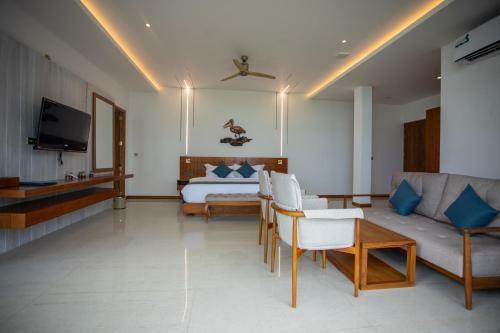 Hotel Beacon By The Bay - 05 Bed Room Luxury Villa