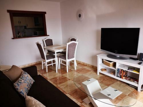 Apartamento Primera L�nea De Playa. C�ntrico Y Soleado.