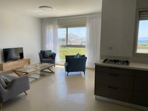 Acre New 3 Bedrooms Beachfront Apartment