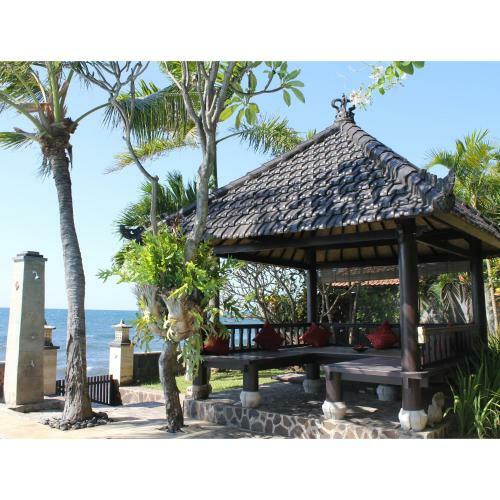 The Ning Beach Front Villa