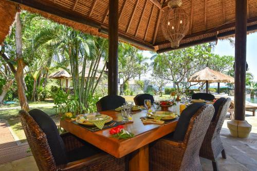 Villa Lotus Dencarik