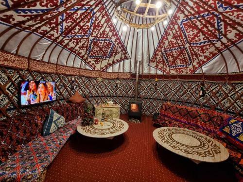 Yurt&sauna In A Nature Park