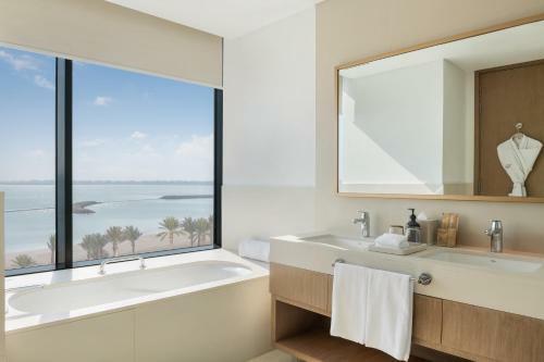 Hotel Vida Beach Resort Marassi Al Bahrain