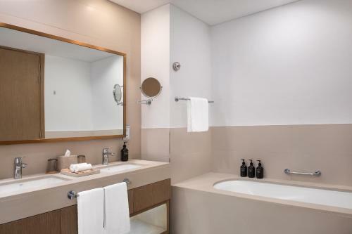 Hotel Vida Beach Resort Marassi Al Bahrain