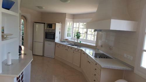 Super Villa With Private Pool And Good Location