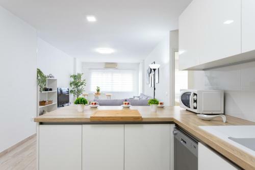 Arena Apartment By Ghr Rentals