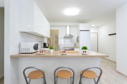 Arena Apartment By Ghr Rentals