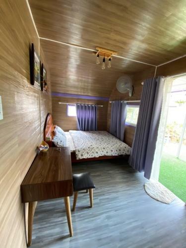Apartamento C?n Nh� M�u T�m