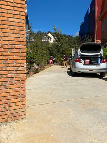 Apartamento C?n Nh� M�u T�m