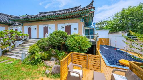 Songrim Hanok Pension
