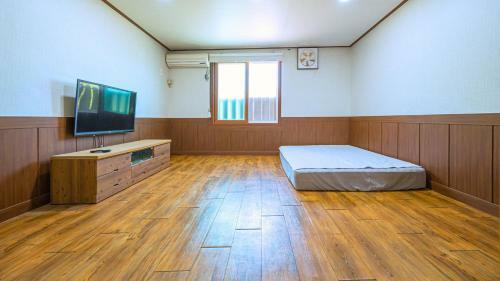 Songrim Hanok Pension