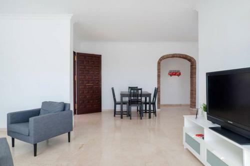 049 - Modern & Spacious Holiday Villa With Private Pool