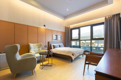 Brown Dot Hotel Gyeongju