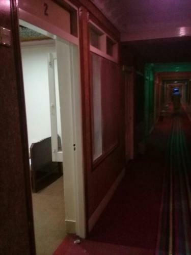 Hotel Deluxe