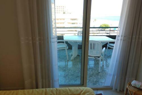 Apartamento En Urbanizaci�n Primera L�nea de Playa