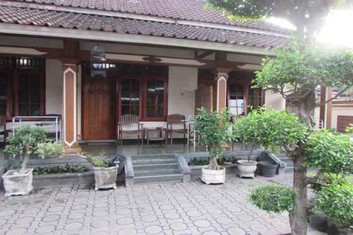 Astri Homestay