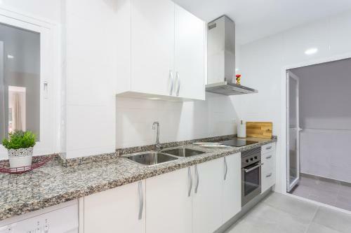 Fuengirola Puerto Apartment By Ghr Rentals