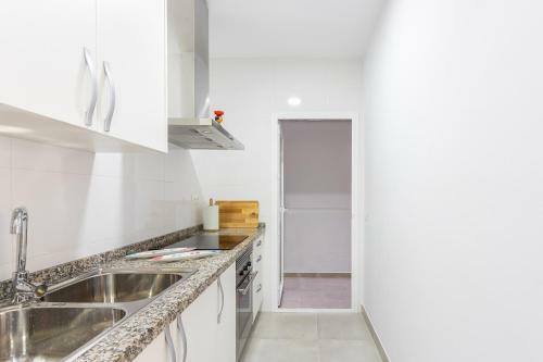 Fuengirola Puerto Apartment By Ghr Rentals
