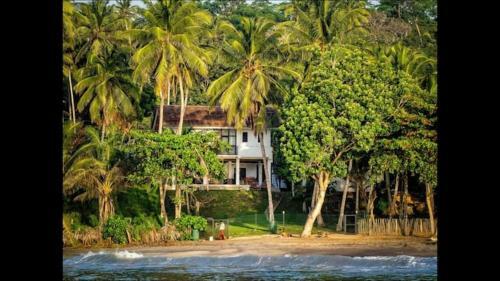 Paradise Cove Villa