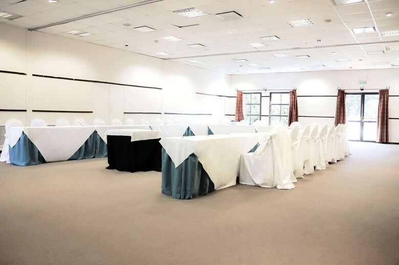 Hotel Wyndham Garden Lujan