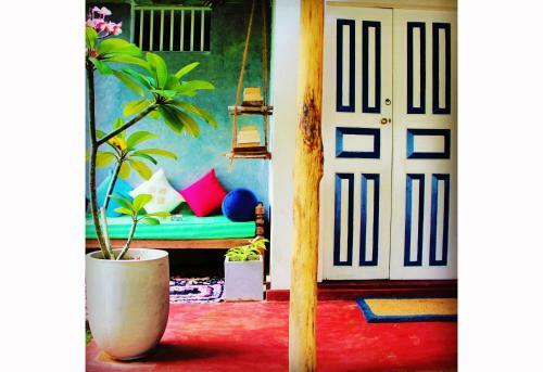 Sand Dollar House, Hiriketiya