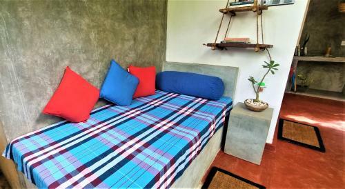 Sand Dollar House, Hiriketiya