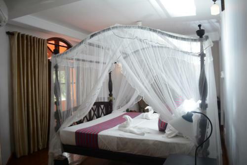Hostal Sandy's Villa Hiriketiya