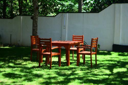 Hostal Sandy's Villa Hiriketiya