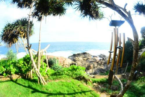 Hostal Sandy's Villa Hiriketiya