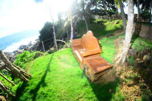 Hostal Sandy's Villa Hiriketiya