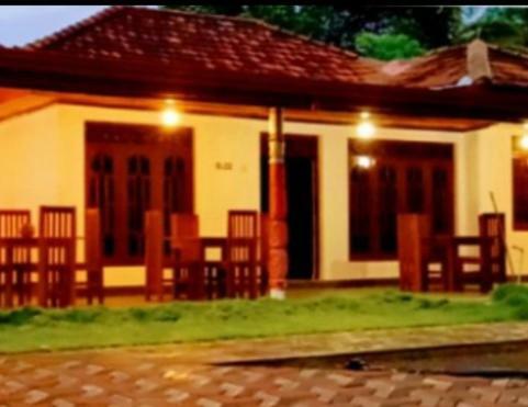 Bed & Breakfast Hiri Moon Villa