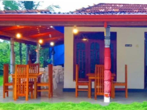 Bed & Breakfast Hiri Moon Villa