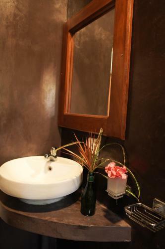 Hotel Surf Nest Hiriketiya