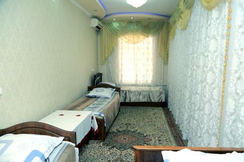 Hostal Guests ???????? ???