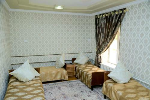 Hostal Guests ???????? ???