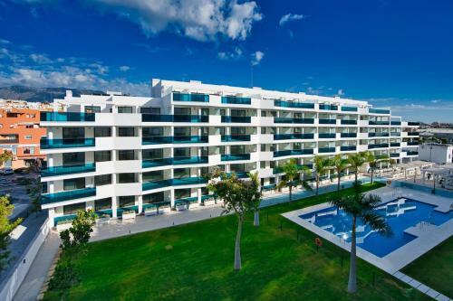 Hugo Modern Apartment Best Facilities
