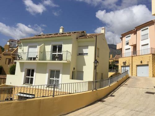 Immaculate 3-bed House In Fuengirola For 6 Pers