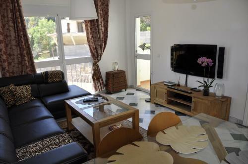 Immaculate 3-bed House In Fuengirola For 6 Pers