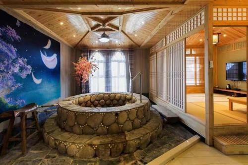 Austin Hot Spring Resort