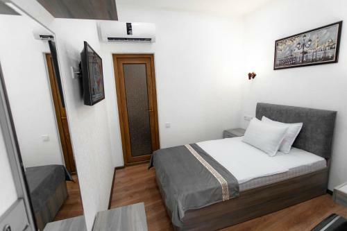 Bed & Breakfast Registon Saroy Hotel