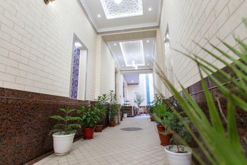 Bed & Breakfast Registon Saroy Hotel