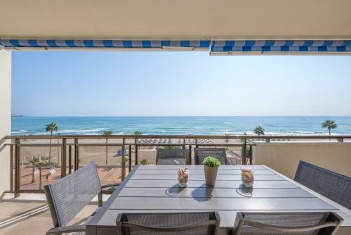Apartment First Line Beach