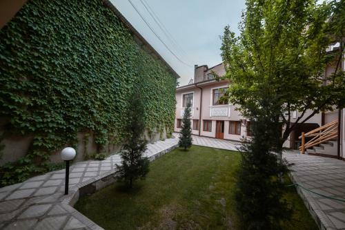 Siyob Hostel