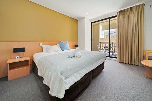 Aparthotel All Suites Perth - By 8hotels