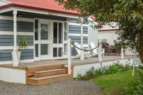 Lodge Beach Huts Middleton