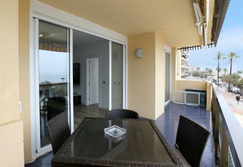 First Line Beach Apartment