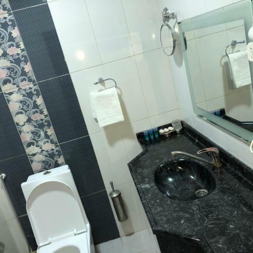 Shapol Hotel